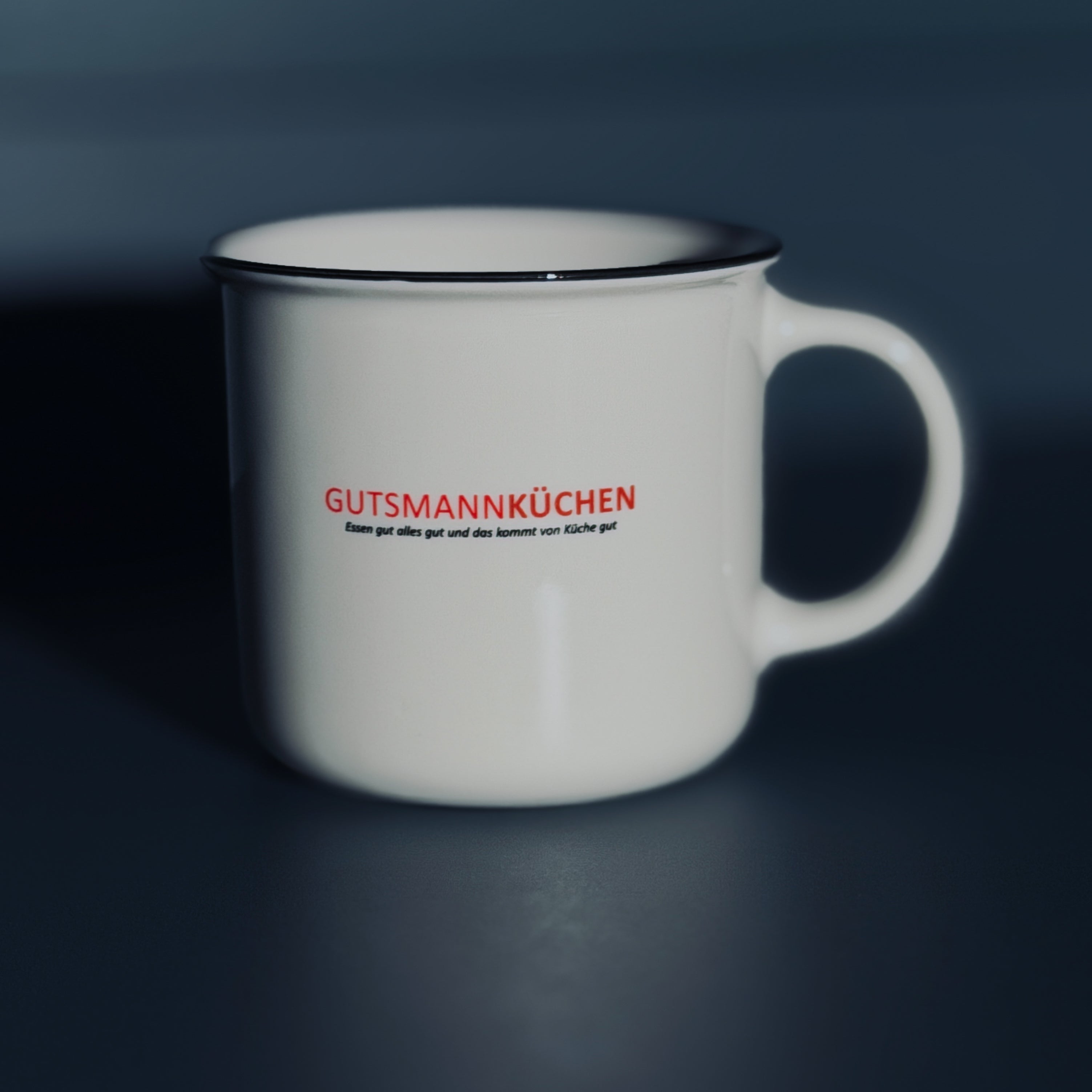 Retro-Tasse Keramik weiß